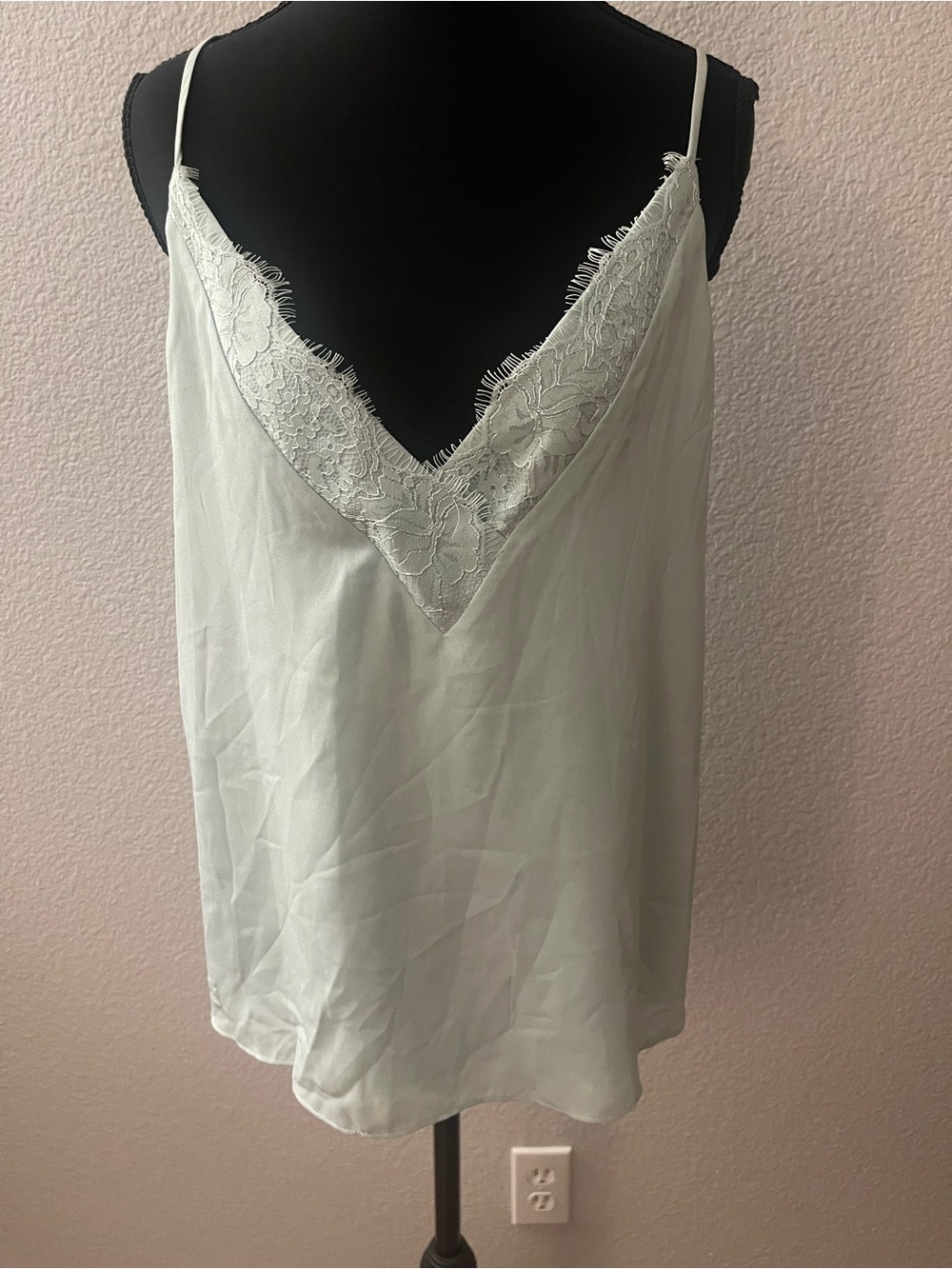 Socialite Lace V-Neck Chemise Slip - Cream